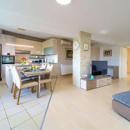 Krk Apartment *